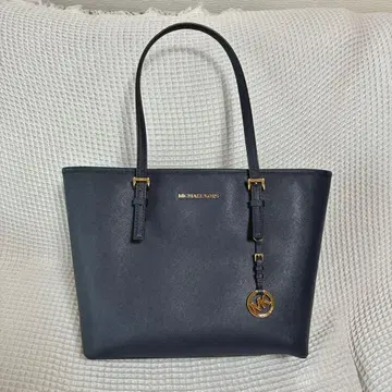 MICHAEL KORS 네이비 토트백