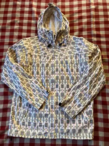 PHATEE 파티 마운틴 후드티 kicks parka