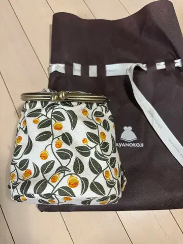 새상품 AYANOKOJI 가마구치 백팩형 파우치