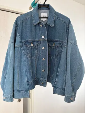 LEPSIM 하기하기 데님 자켓