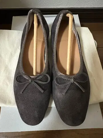 moumoune 스웨이드 플랫슈즈