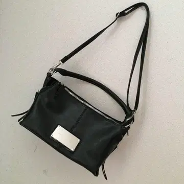 미사용 새상품 숄더백 블랙