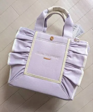 질스튜어트 프릴 토트백 소