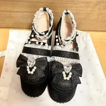 앙크루즈 반짝이는 글리터 발레코어 통굽 신발