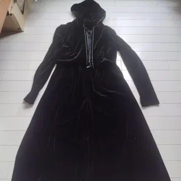 FOXEY 블랙 벨로아 팬츠 셋업