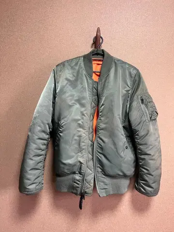 MA-1 플라이트 자켓 올리브 그린 M 사이즈