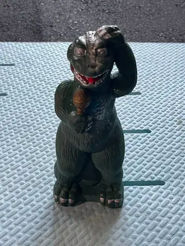 쇼와 레트로 고질라 마이크 들고 있는 저금통