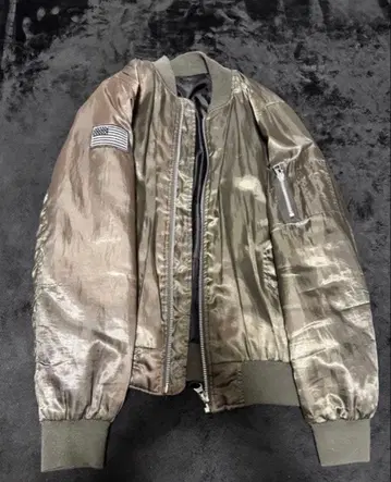 MA-1 스타일 자켓 올리브 그린