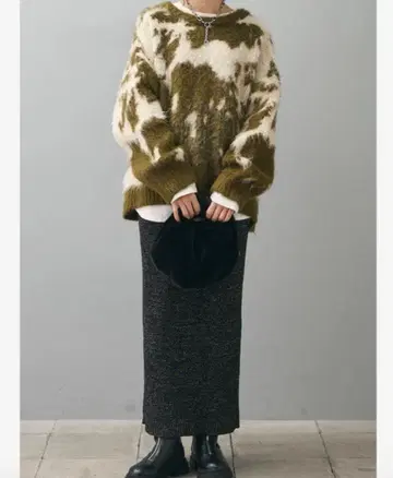 ESICA 뉘앙스 카우 패턴 니트 & 스커트 2종 세트