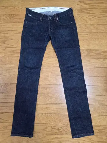 FACTOTUM 다크 블루 스트레이트 데님