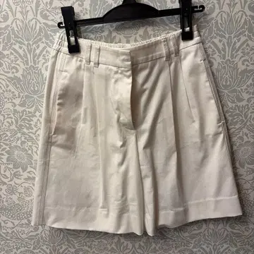 AGNONA 화이트 숏팬츠