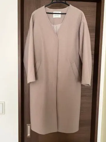 BAYFLOW 울리 테크 V넥 코트 노카라 코트