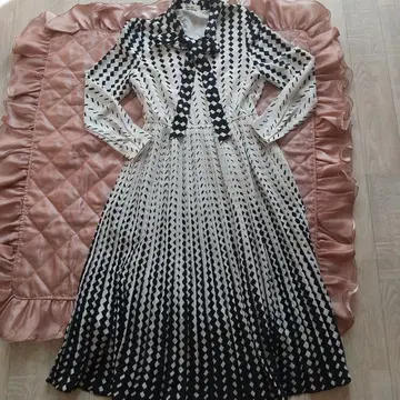 AMARPHIE 다이아몬드 패턴 원피스 사이즈 8