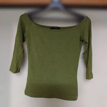 PINKO 오프숄더 긴팔 T셔츠 M 사이즈