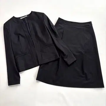 새상품급 띠어리 럭스 이그제큐티브 노카라 스커트 세트 S M