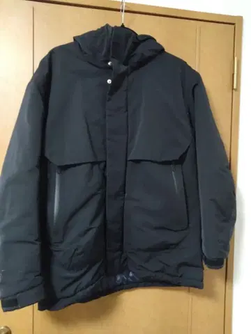 UNIQLO+J 하이브리드 다운 오버사이즈 파카 M 사이즈 블랙