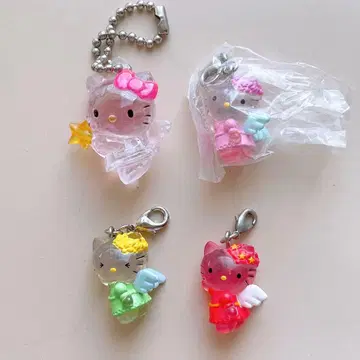 헬로키티 클리어 엔젤 참 키링 4종 세트