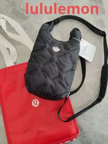 이번 시즌 신상 새상품 ululemon 룰루레몬 폰 크로스 바디백 블랙