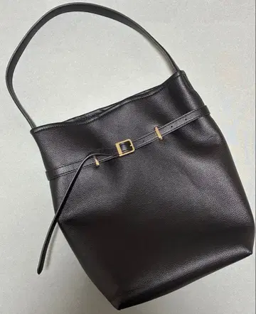 슬로브 이에나 벨트 스퀘어 토트백