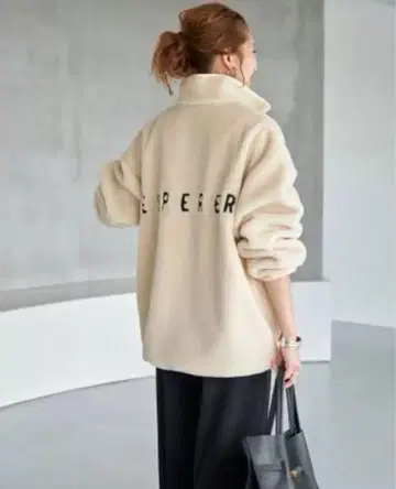 spick and span 플리스 자켓 로고