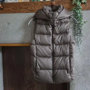 유니클로 다운 베스트