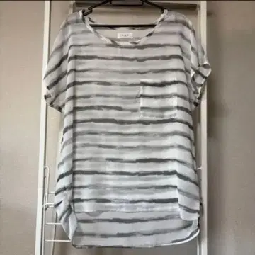 KBF 반팔 스트라이프 시어 상의 그레이 화이트