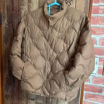 UNIQLO 울트라 라이트 다운 웨이브 퀼트 자켓