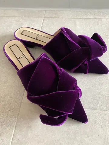 누메로벤투노 뮬 펌프스 벨벳 샌들 새상품