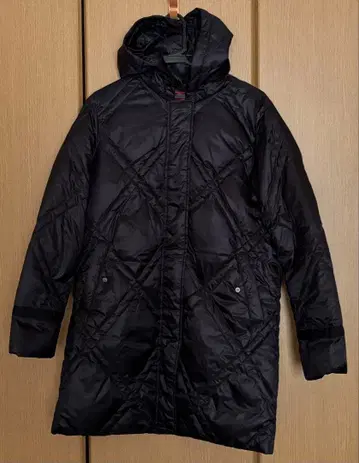 후드 부착 다운 자켓 M 사이즈