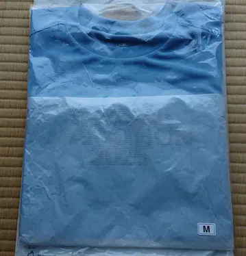 파랑 로고 T셔츠 M