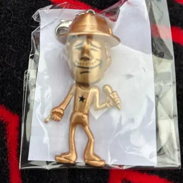 야자와 에이요시 Mr. E VII 키링 가챠 봉입