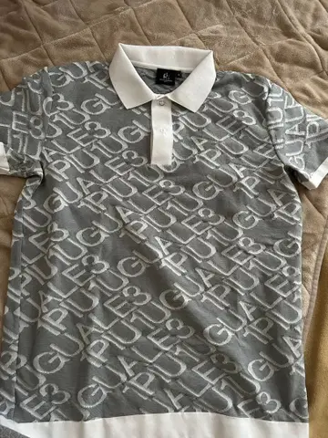 거의 미사용 1piu1uguale3 피케 셔츠 M 사이즈