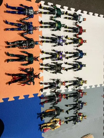 가면라이더 피규어 세트 아기토 쿠우가