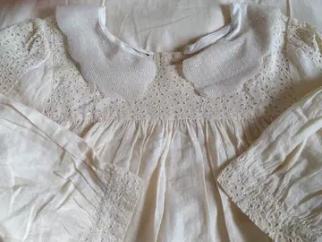 네세세아 아이보리 반팔 원피스 레이스 옷깃 포함