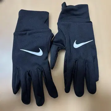 나이키 스포츠용 장갑 블랙 M 사이즈 써마 핏