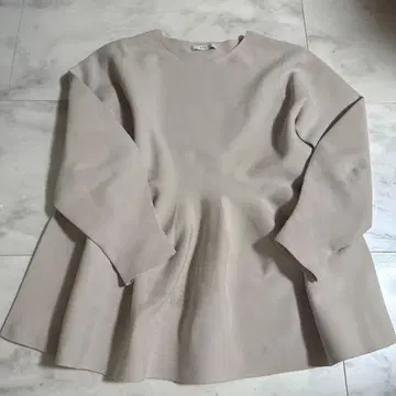 ANAYI 베이지 플레어 실루엣 상의 사이즈 38