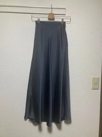 새틴 내로우 스커트 네이비