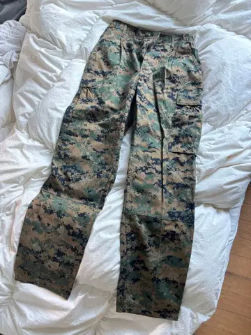 디지털 카모플라주 카고 팬츠