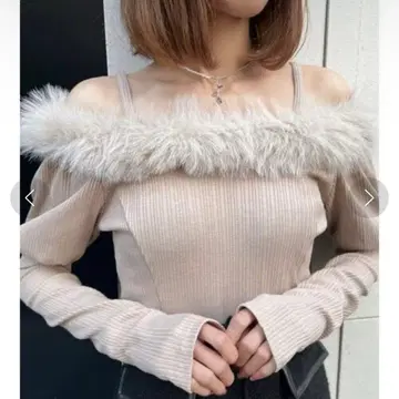 EATME 이토미 퍼 상의 후와후와 리브 TOP