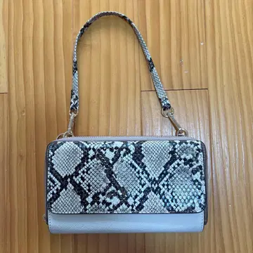 캐시 캐시 숄더 지갑