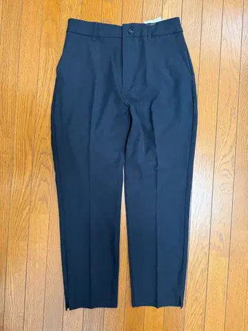 네이비 슬랙스 밑단 슬릿