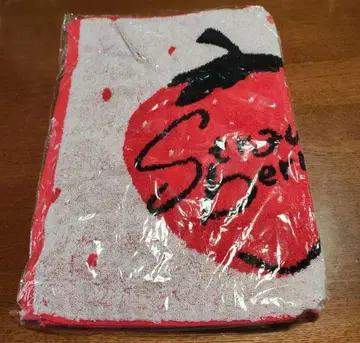 NEWS 15th LIVE Strawberry 타월