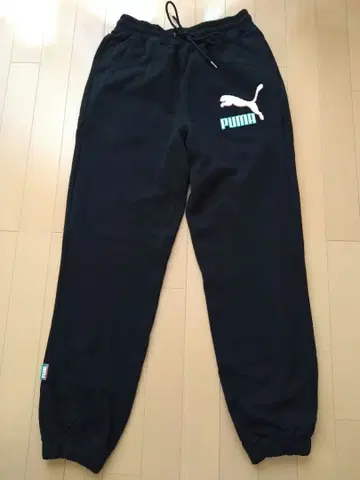 PUMA 블랙 스웨트 팬츠