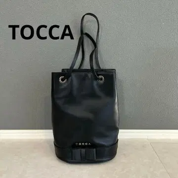 TOCCA 블랙 소가죽 레더 버킷 백