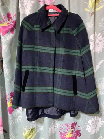 Brigitte Bardot x JENNE 판초 코트