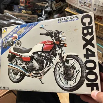 칭다오 HONDA CBX400F 1/12 스케일 모델