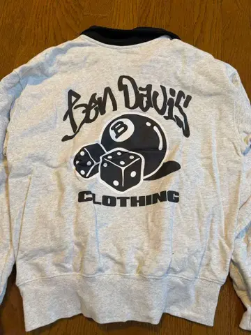 하프 지퍼 맨투맨 화이트 블랙