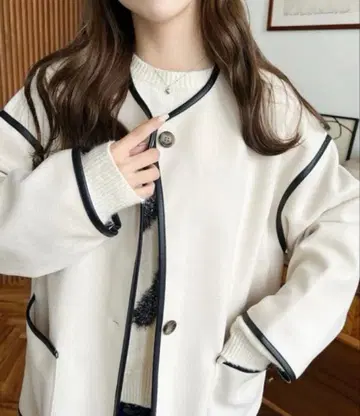 moment+ 니트 멜톤 노카라 파이핑 코트