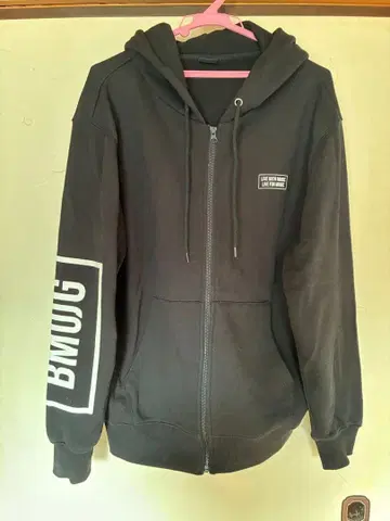 BMSG 블랙 후드티