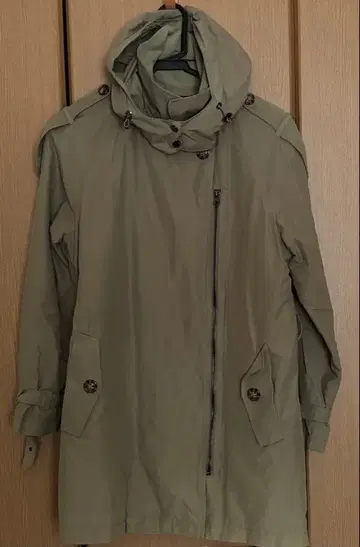 ZARA WOMAN 트렌치코트 후드 부착